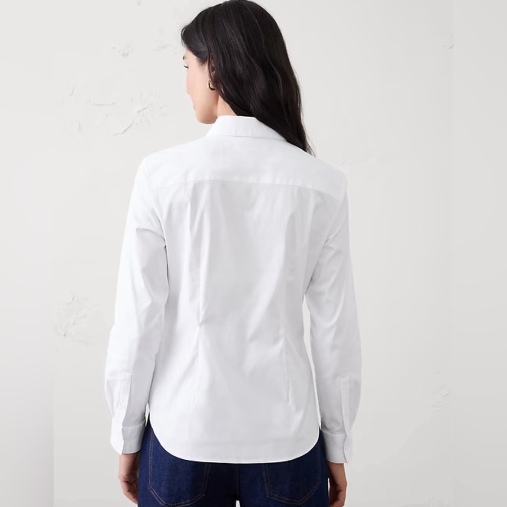 Banana Republic Women’s Easy Care Tailored Shirt - Picture 2 of 7